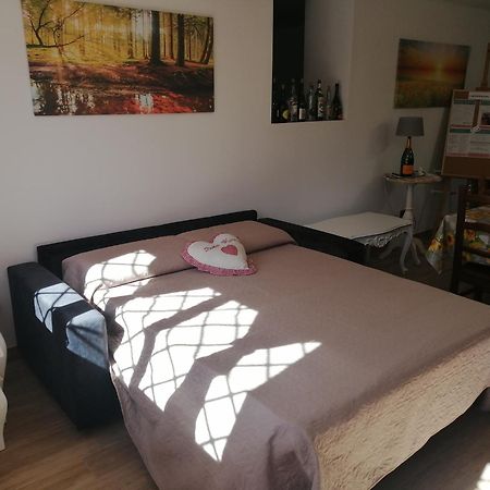 La Casa Del Borgo-Intero Appartamento Latina Exteriér fotografie