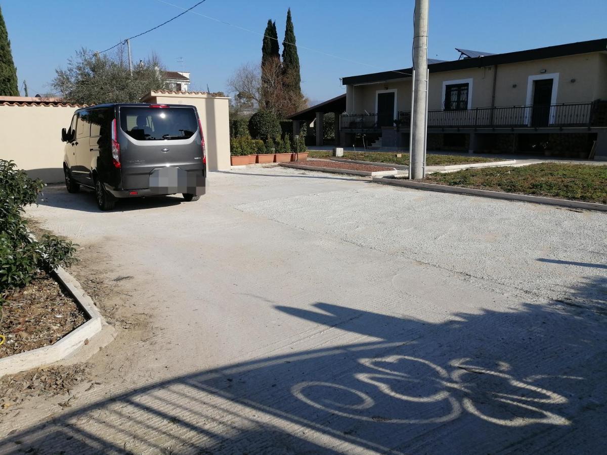 La Casa Del Borgo-Intero Appartamento Latina Exteriér fotografie