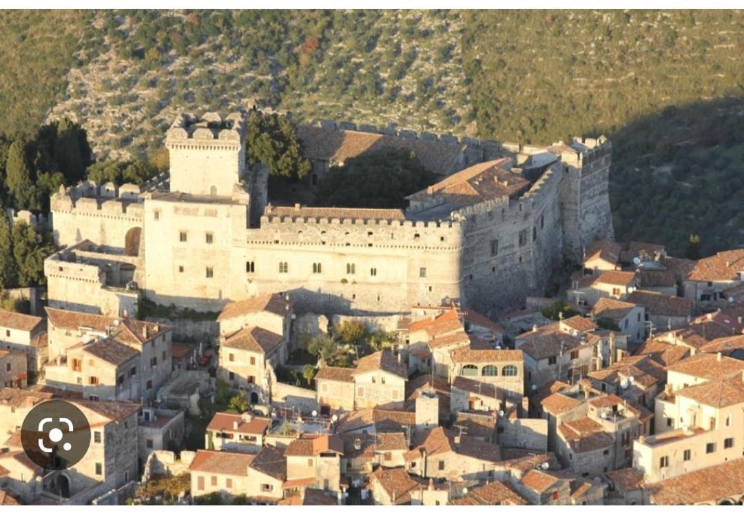 La Casa Del Borgo-Intero Appartamento Latina Exteriér fotografie